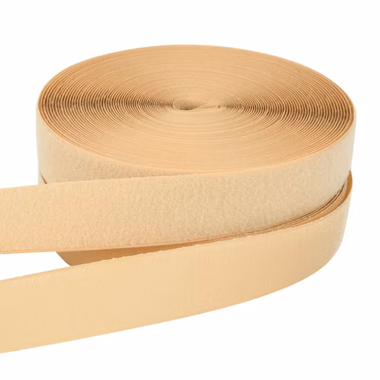 Bunter Klettverschluss, der häufig für Kleidung, Schuhe und Kleidungsstücke verwendet wird